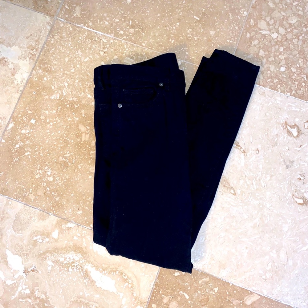 Black skinny leggings